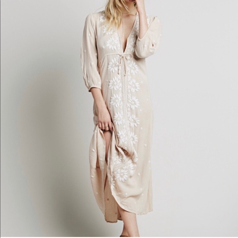 Free people embroidered Fable dress nude size large